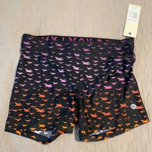 Roxy Medium tight fit athletic shorts NWT
